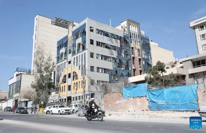 Từ thỏa thuận ngừng bắn Mỹ-Iran 60 ngày: Nhìn về áp lực dòng chảy năng lượng và rủi ro địa chính trị tại eo biển Hormuz