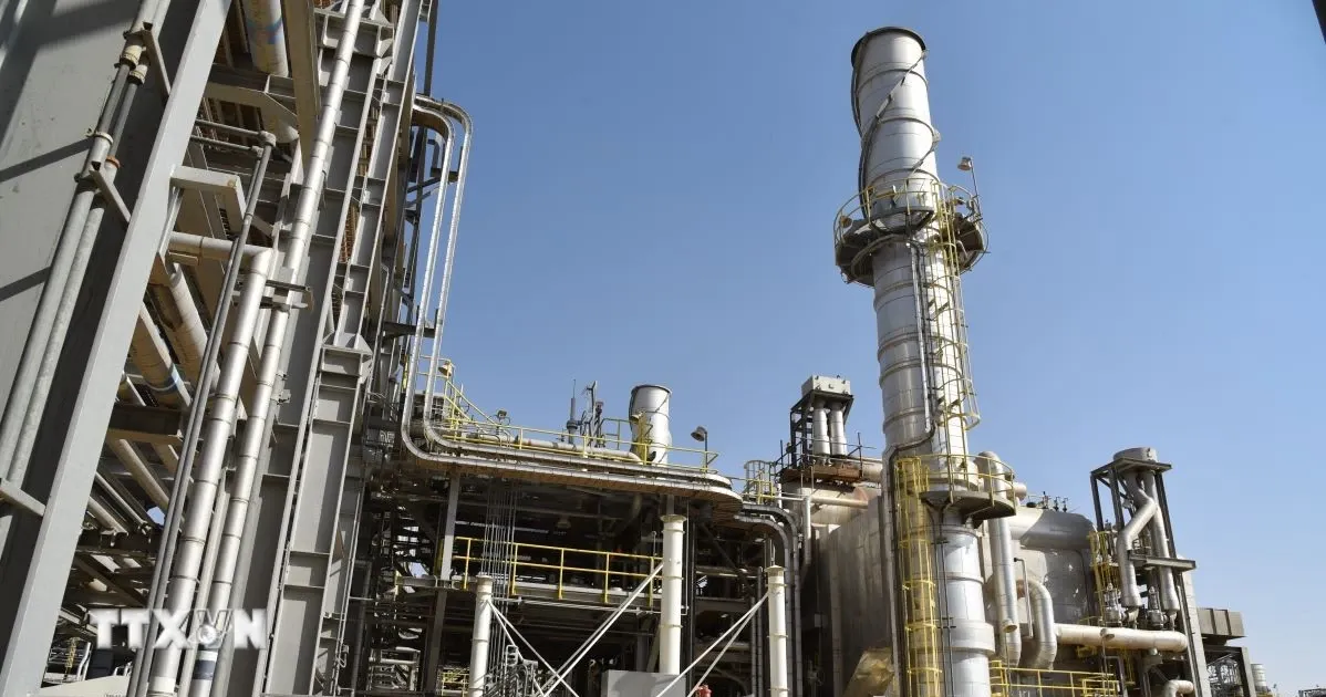Giá dầu WTI đạt đỉnh giữa sóng gió Trung Đông