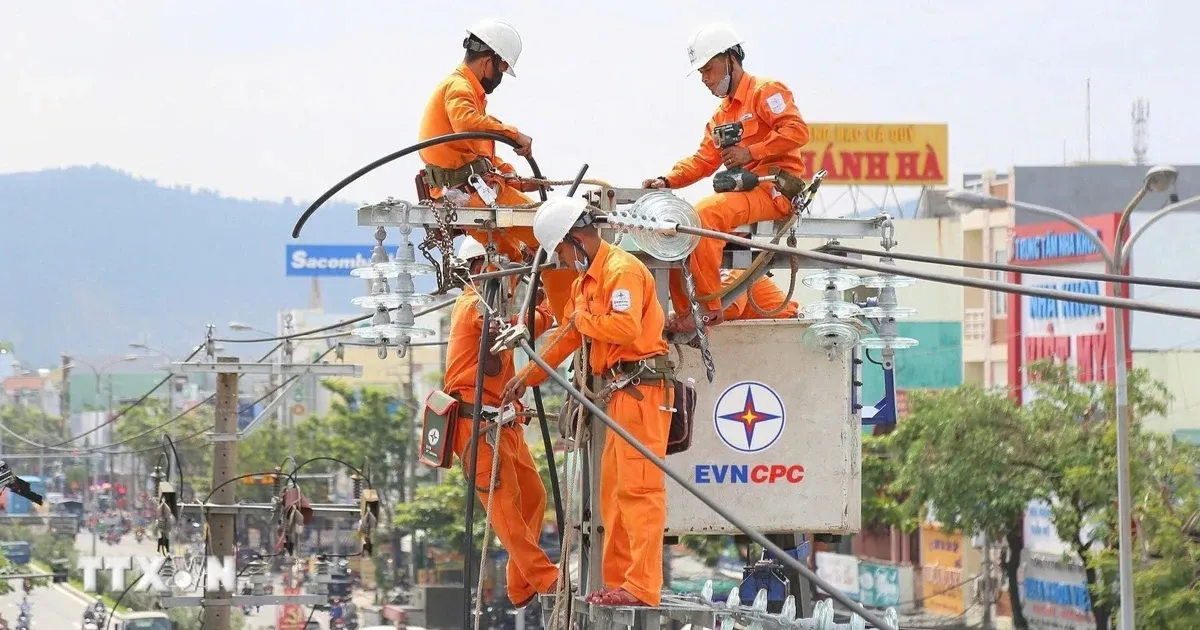 Phụ tải điện Việt Nam ghi record cao trước khi El Nino 'sieu' tiếp xúc, tiềm ẩn rủi ro cho ngành năng lượng