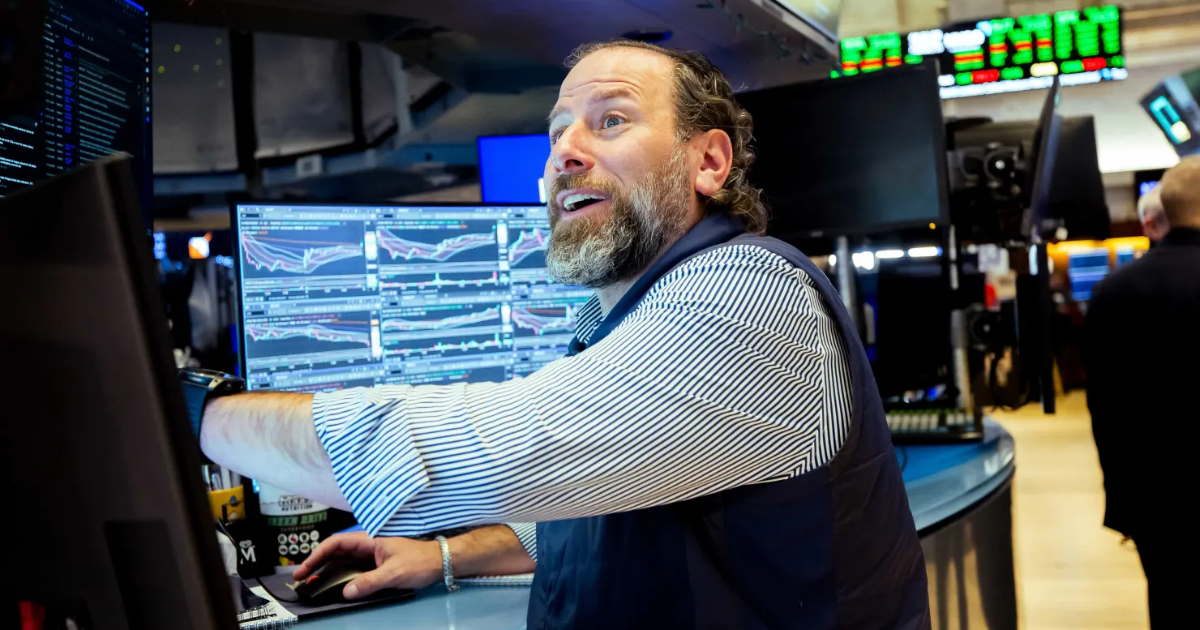 Chỉ Số Dow Jones và S&P 500 Lập Ký Lục Mới Tăng 8 Tuan Liền Tiếp