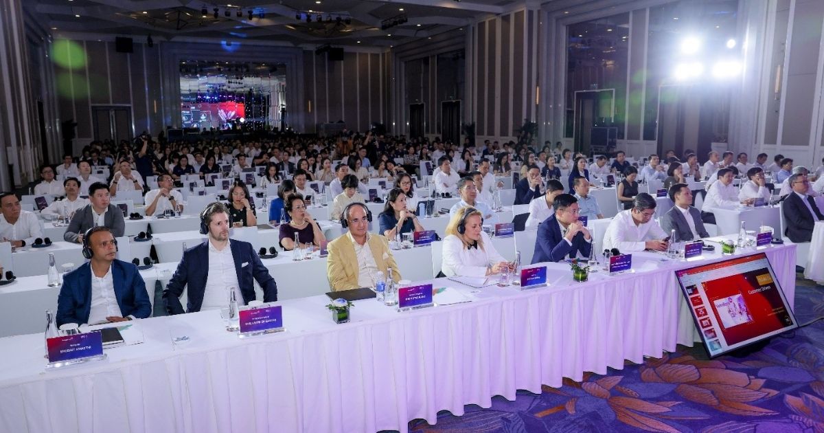 AI và Dữ Liệu: Chuyển Hình Quan Hệ Kính Hàng Trong Ngân Hàng