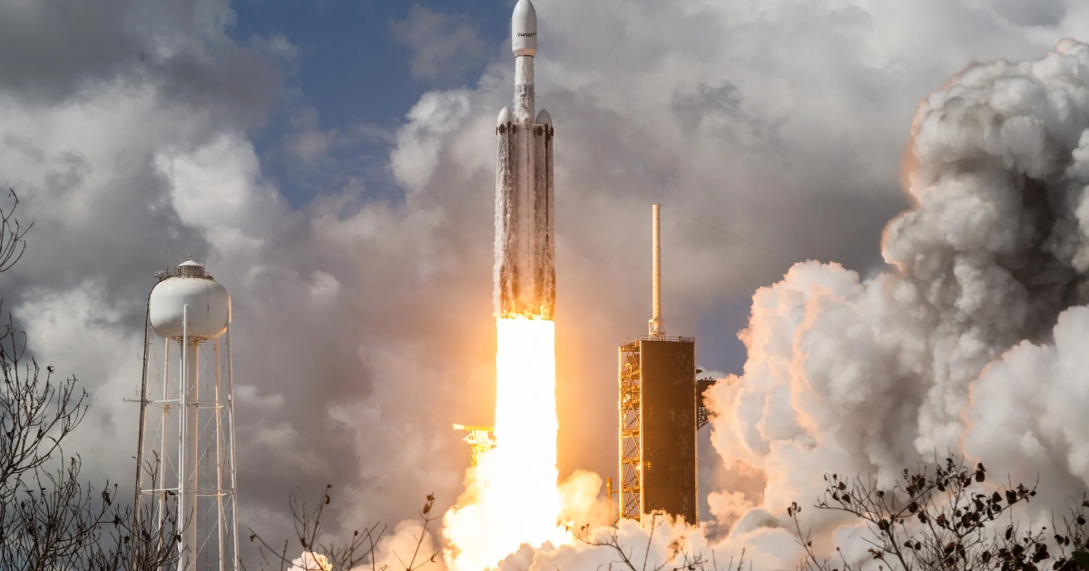 SpaceX Chuẩn bị IPO Thiêm 75 Triệu USD, Threaten IPO Khổng lồ Của Saudi Aramco