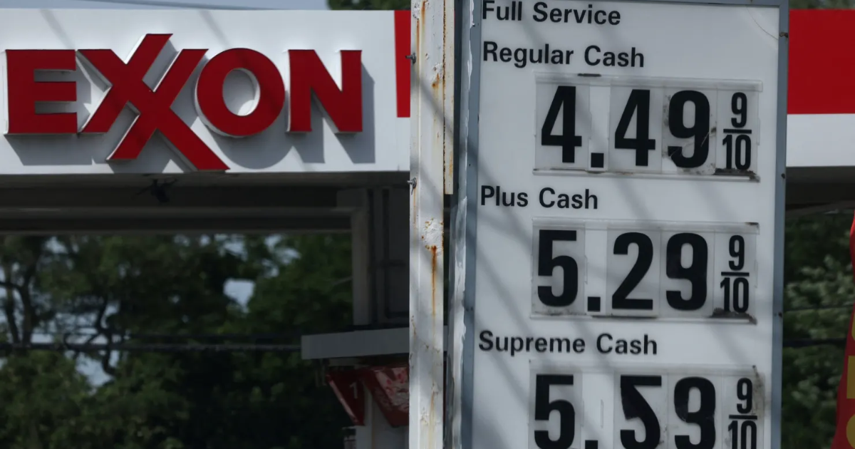 Exxon Mobil cảnh báo dự trữ dầu toàn cầu sắp tụt xuống mức nguy hiểm