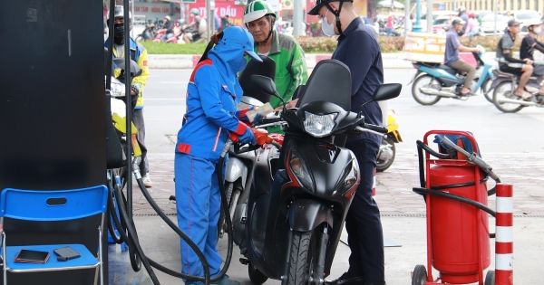 Giá Xăng Dầu Ngày 21/5/2026: Thế Giới Tiếp Tục Giảm