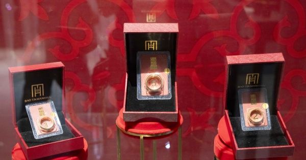 Giá Vàng Hôm Nay (12/5): Quay Xe Giảm Mạnh