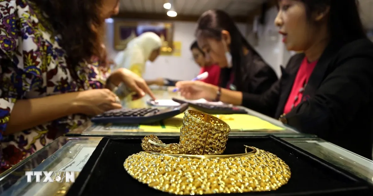 Giá Vàng Giảm Trước Lo Ngại Lãi Suất và Lạm Phát