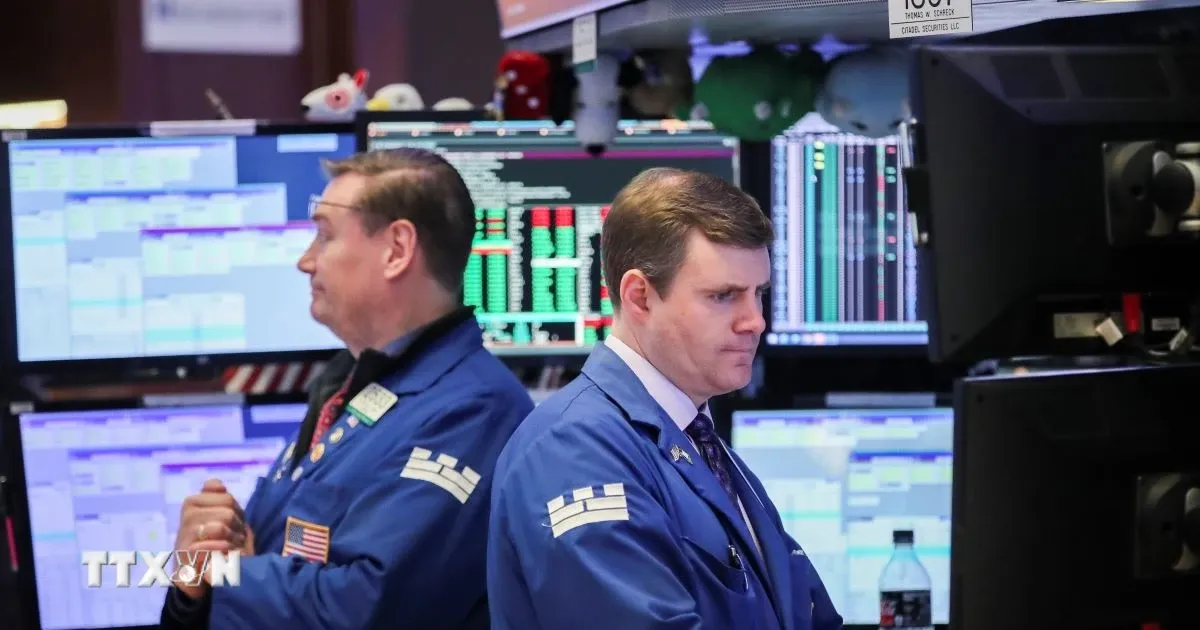Chỉ số S&P 500 và Nasdaq lập đỉnh mới bất chấp rủi ro địa chính trị