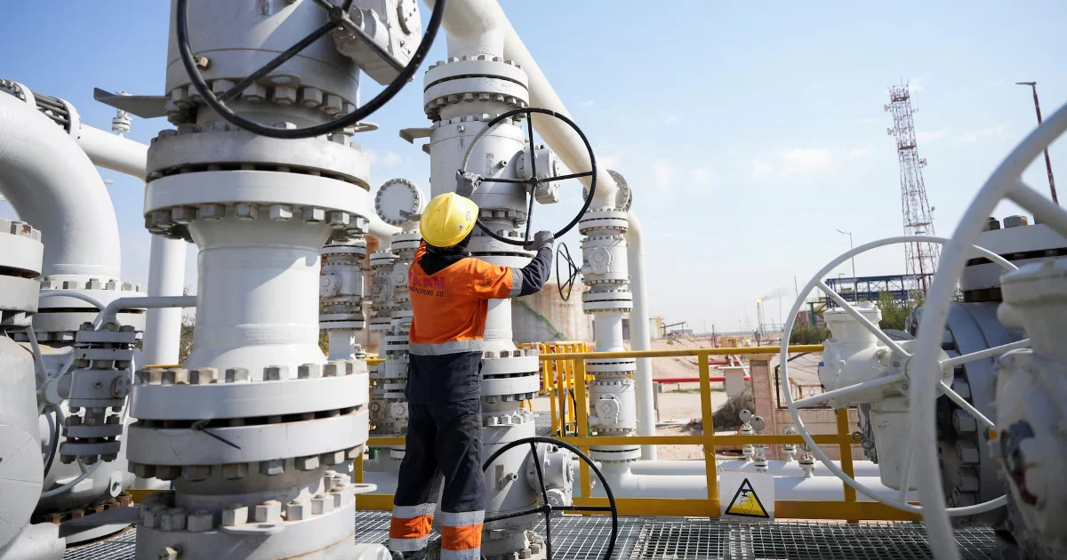 Chạy đua xây đường ống dẫn dầu thay thế eo biển Hormuz: Bài toán chiến lược cho dòng chảy năng lượng toàn cầu