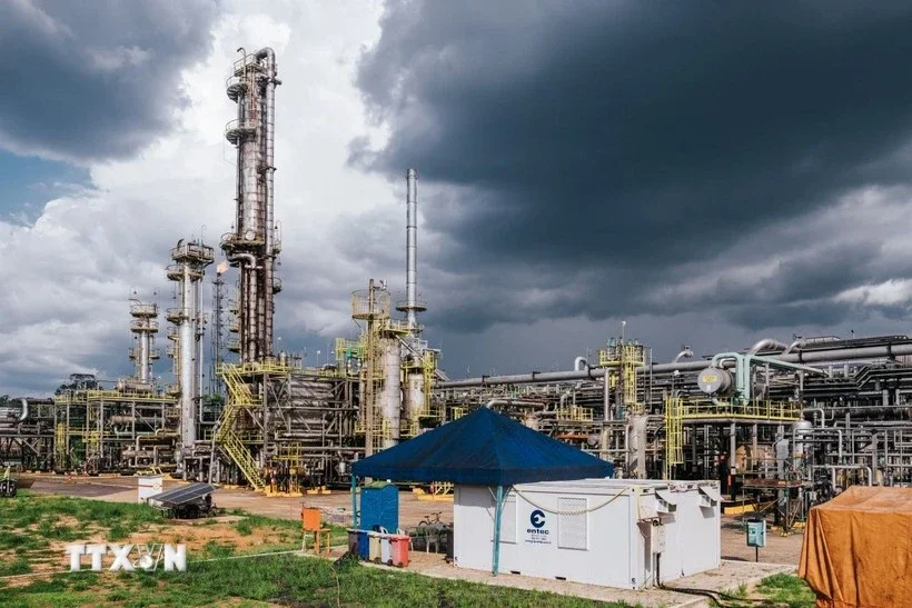 Từ dự báo của Citi: Giá dầu Brent về 70 USD/thùng và sự dịch chuyển dòng tiền sang kim loại quý