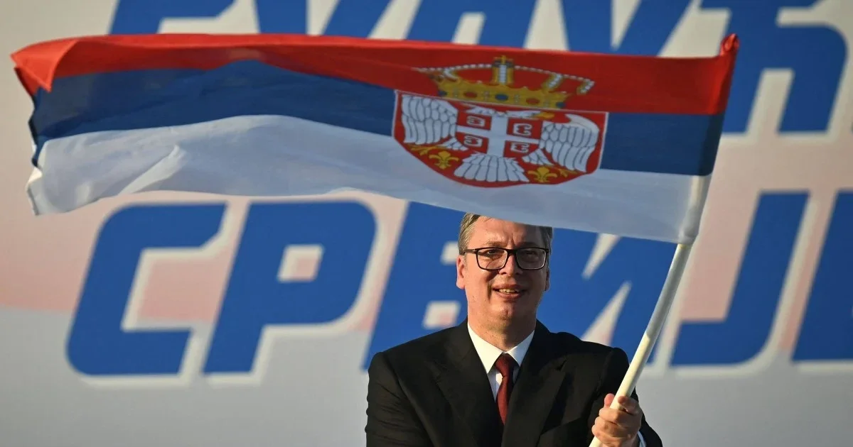 Áp lực chính trị tại Serbia: Từ thông báo từ chức của Tổng thống Vucic đến rủi ro bất ổn thể chế