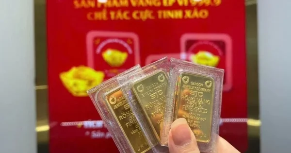 Giá vàng lao dốc từ đỉnh lịch sử: Áp lực vĩ mô và tín hiệu đảo chiều chính sách Fed