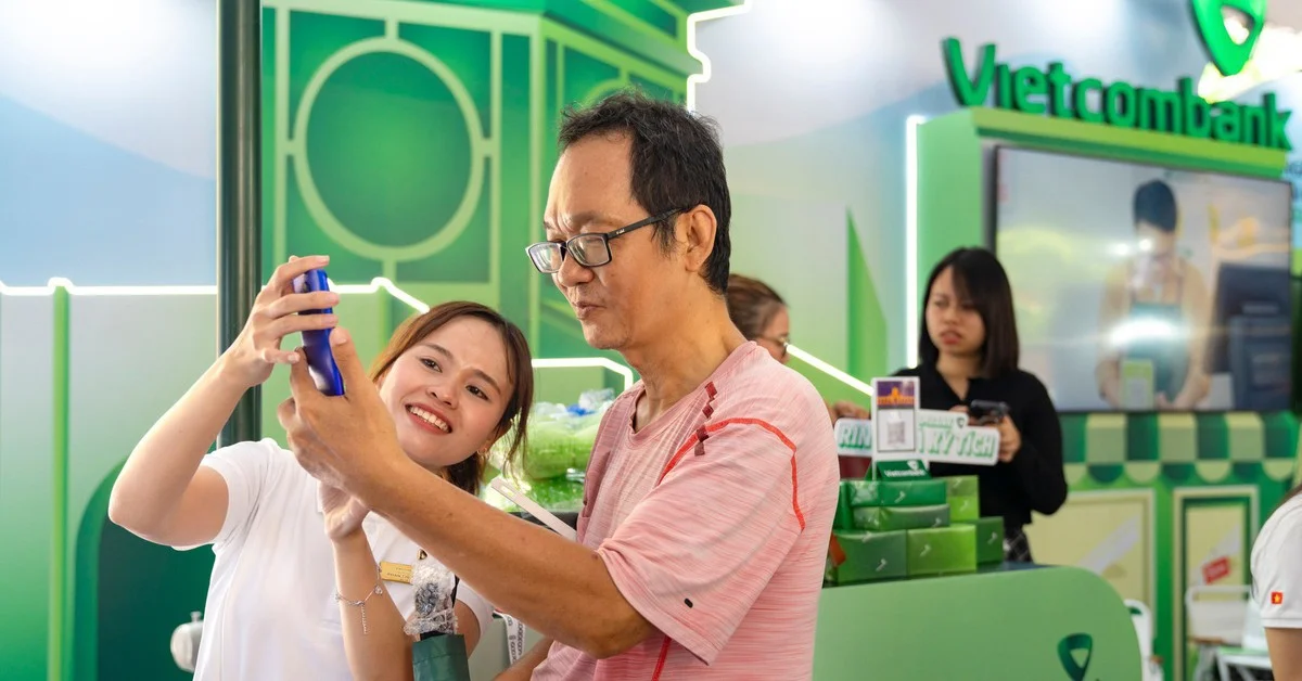 Ngân hàng số Vietcombank trưng bày tại Lễ hội Tài chính số 2026: Thực tiễn vận hành hệ sinh thái tài chính hiện đại