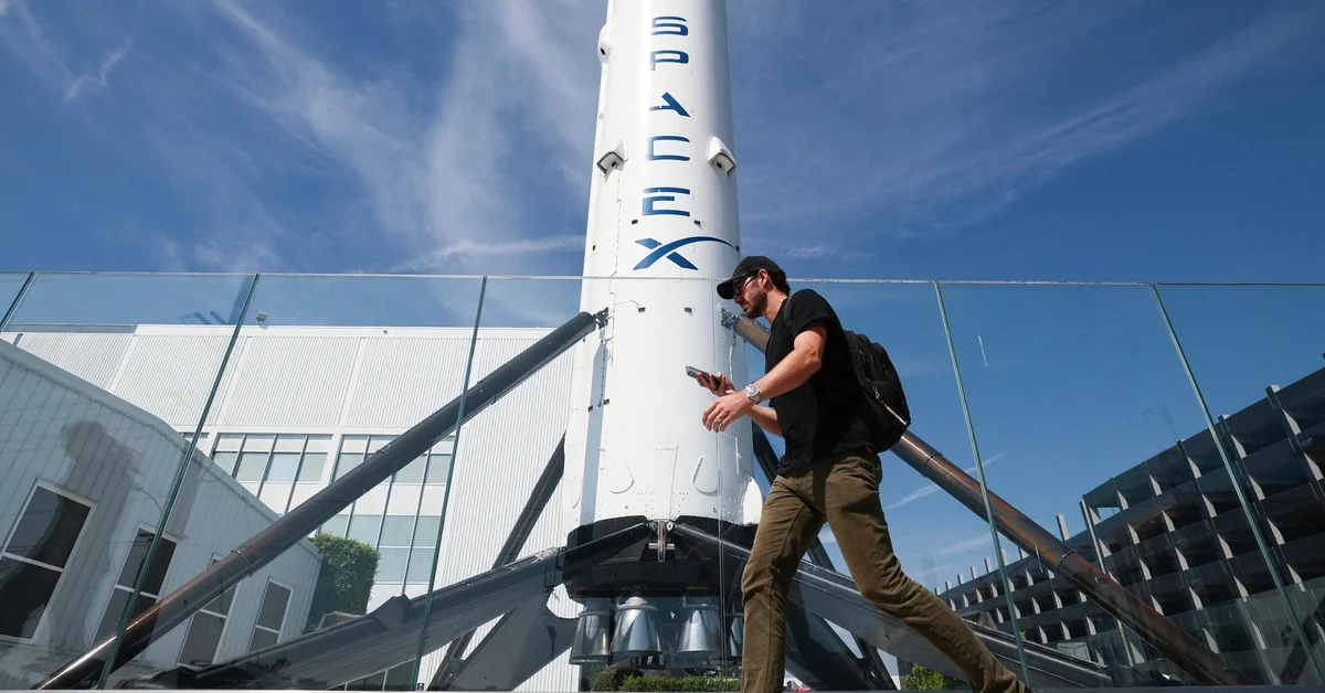 SpaceX IPO 75 tỉ USD: Định giá 1.800 tỉ USD và chiến lược tận dụng làn sóng AI