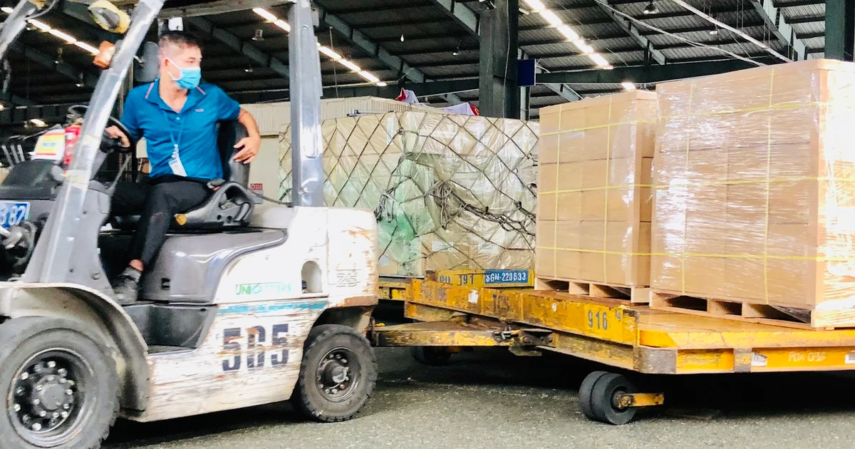 Dòng vốn logistics đổ về sân bay Long Thành: Bức tranh hạ tầng và áp lực chi phí trước giờ G