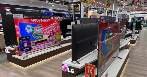Thị trường tivi mùa World Cup trầm lắng: Sức mua yếu và áp lực từ chi phí vốn