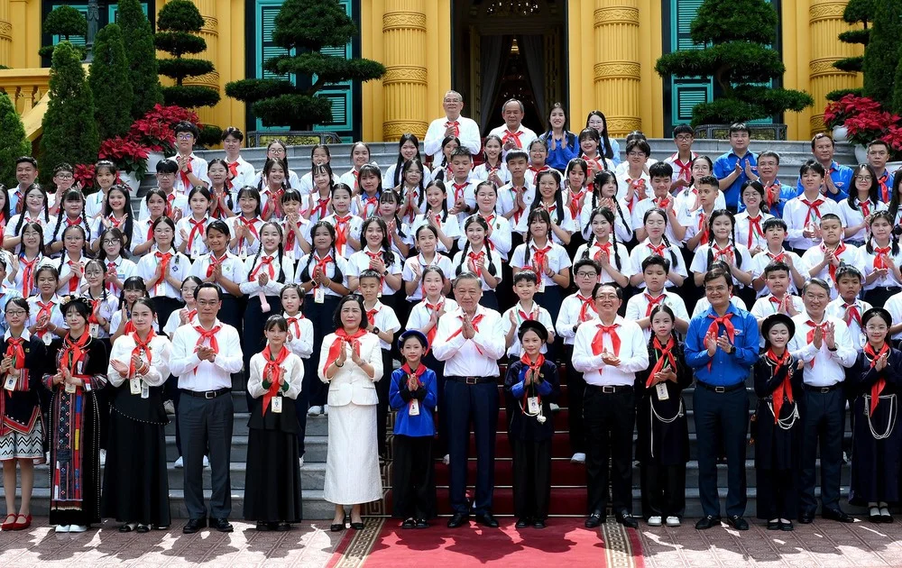 Từ yêu cầu xếp lương nhà giáo ở mức cao nhất: Bài toán chi phí vốn và áp lực ngân sách cho khu vực sự nghiệp