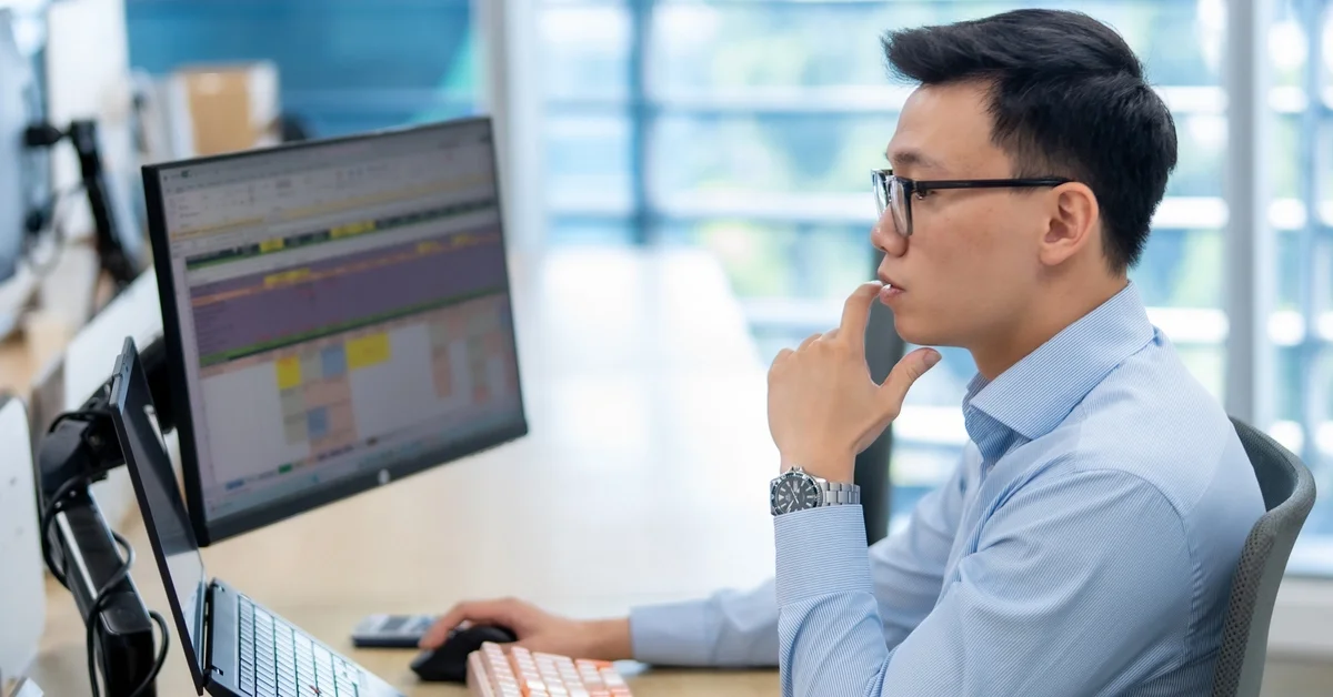 Từ cú rung lắc của VN-Index: Nhìn lại logic dòng tiền và rủi ro 'bẫy tăng giá'