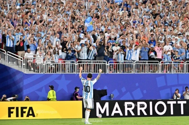 Messi lập hat trick tại World Cup 2026: Phân tích các kỷ lục bị xô đổ và chỉ số hiệu suất