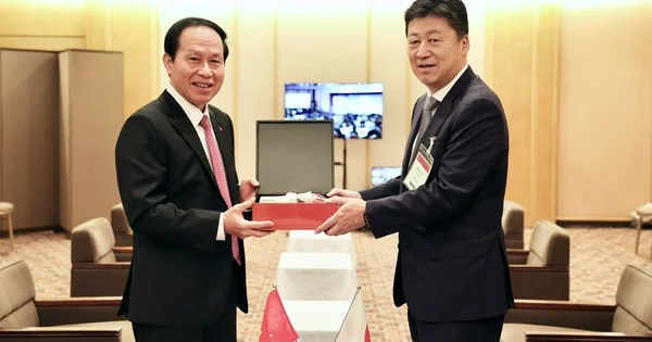Từ cuộc gặp Phó Thủ tướng Lê Tiến Châu với Chủ tịch Nikkei: Nhìn về dòng vốn Nhật Bản và cấu trúc đầu tư vào Việt Nam