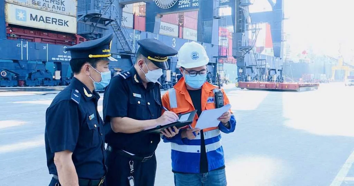 Gỡ điểm nghẽn Luật Hải quan: Từ bài toán thủ tục đến áp lực dòng chảy thương mại số