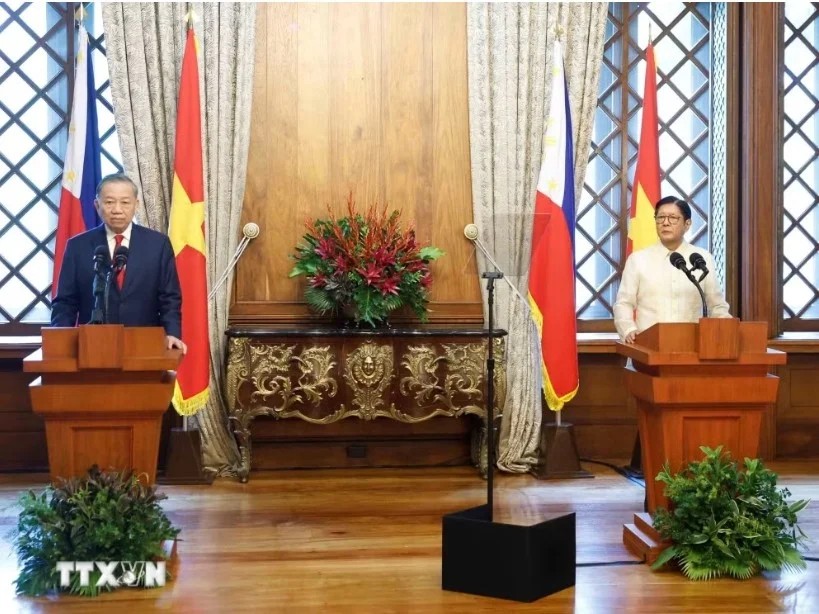 Từ sự kiện nâng cấp quan hệ Việt Nam-Philippines lên Đối tác Chiến lược tăng cường: Tác động đa chiều tới dòng vốn và an ninh khu vực