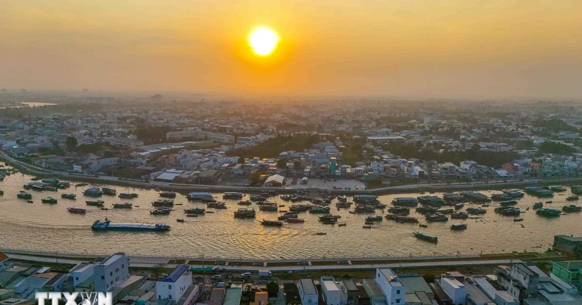 Cần Thơ đặt mục tiêu 300 doanh nghiệp mới/năm: Tín hiệu về dòng vốn tư nhân và định hướng tăng trưởng vùng