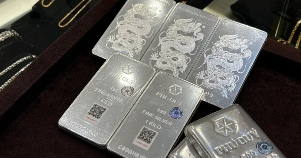 Giá bạc đồng loạt sụt giảm: Áp lực từ chính sách Fed và câu chuyện mất cân đối cung - cầu