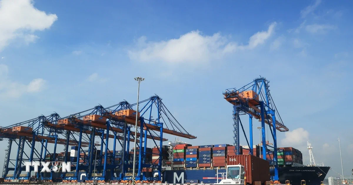 Kinh tế Việt Nam qua góc nhìn quốc tế: Điểm sáng tăng trưởng dẻo dai của ASEAN