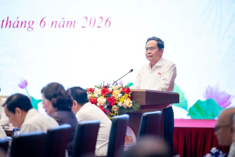 Từ 'luật chờ nghị định, nghị định chờ thông tư' nhìn về rủi ro thể chế đối với dòng vốn đầu tư