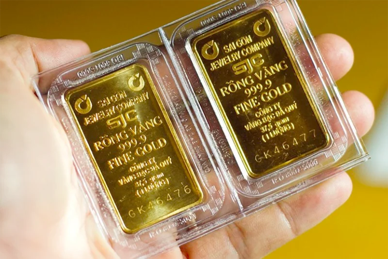 Từ việc NHNN siết dùng thẻ tín dụng mua vàng miếng: Nhìn về kiểm soát dòng vốn đầu cơ và rủi ro nợ xấu