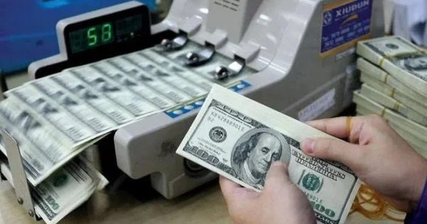 USD tự do bật tăng trong bối cảnh USD thế giới hạ nhiệt: Áp lực tỷ giá vẫn âm ỉ