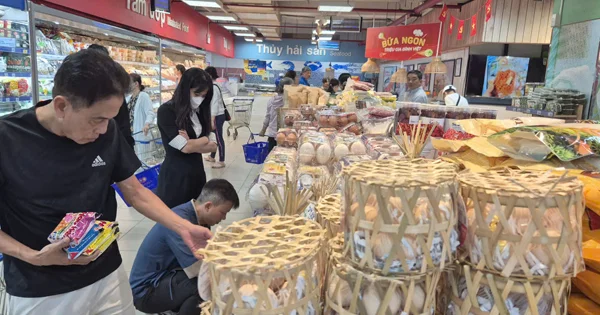 Làn sóng mở rộng cửa hàng vật lý: Từ câu chuyện bán lẻ nhìn về áp lực dòng tiền và chiến lược phân bổ vốn