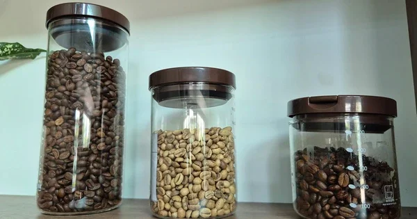 Giá cà phê Robusta quay đầu giảm sau 7 phiên tăng liên tiếp: Phân tích thanh khoản và áp lực cung từ báo cáo USDA