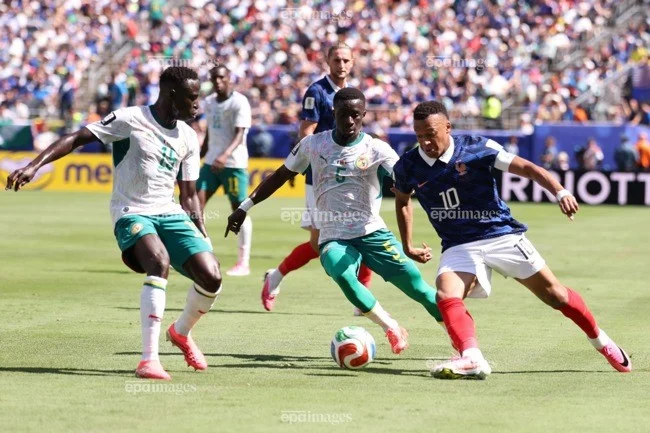 Messi dẫn đầu cuộc đua Vua phá lưới World Cup 2026 với hat-trick vào lưới Algeria