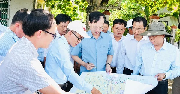 Từ 'điểm nghẽn' giải phóng mặt bằng tại Vĩnh Long nhìn về áp lực giải ngân đầu tư công