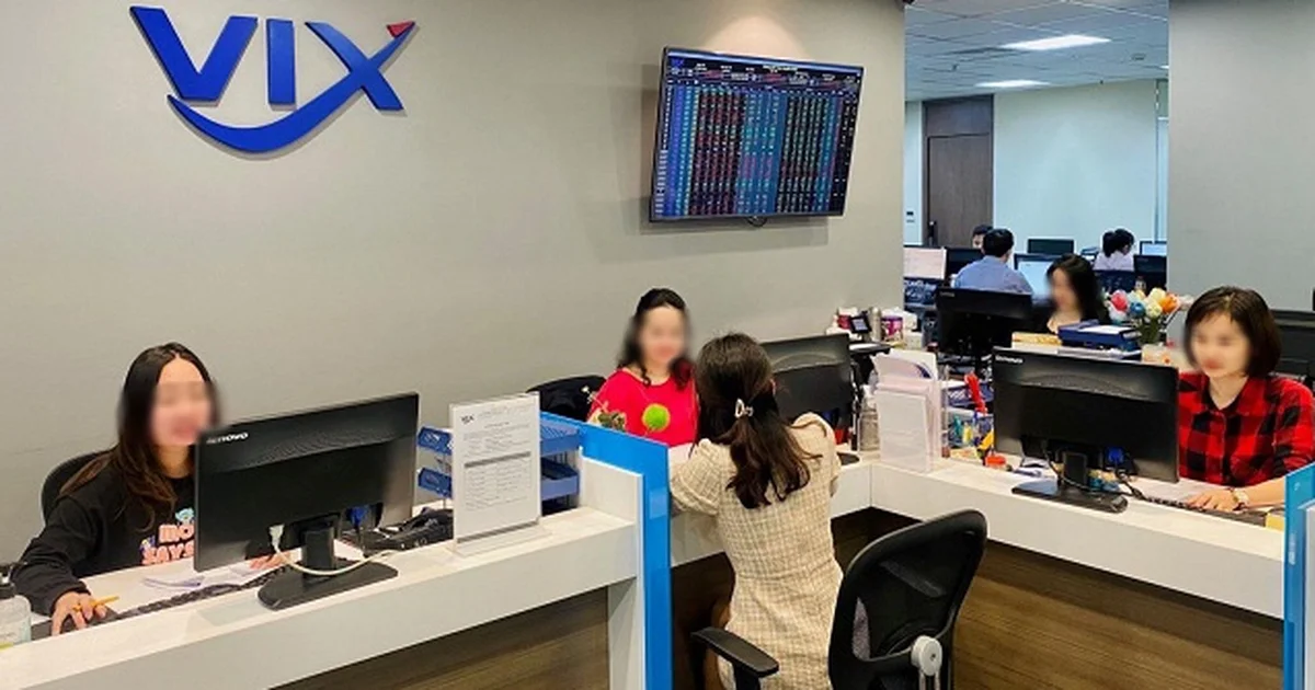Từ cuộc thay đổi 'ghế nóng' tại Chứng khoán VIX: Áp lực tái cấu trúc và rủi ro thanh khoản trong ngành chứng khoán Việt Nam