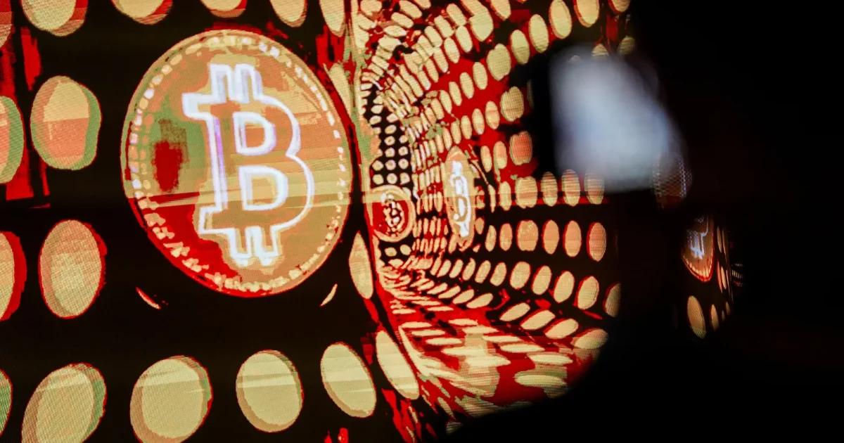 Từ động thái bán Bitcoin của Strategy: Áp lực thanh khoản và tín hiệu dòng tiền ròng trên thị trường tiền số