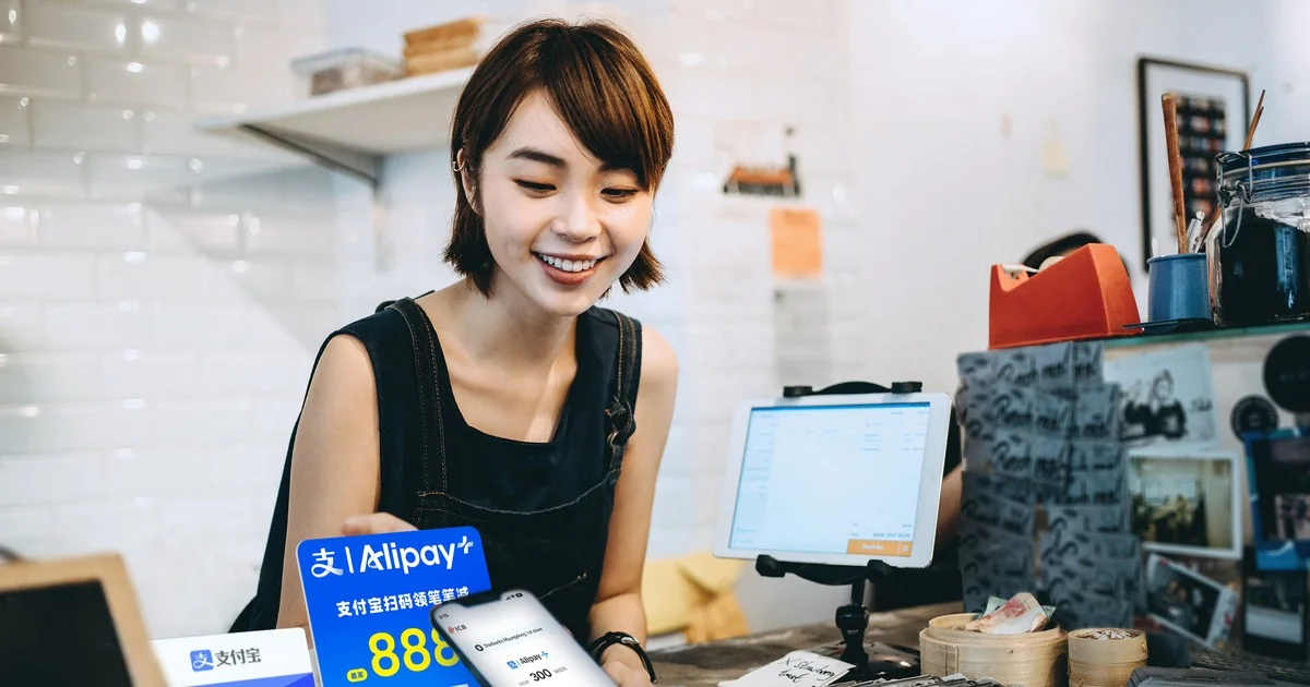 Từ thanh toán QR xuyên biên giới: Hạ tầng kết nối dòng tiền và bài toán niềm tin trong kỷ nguyên số