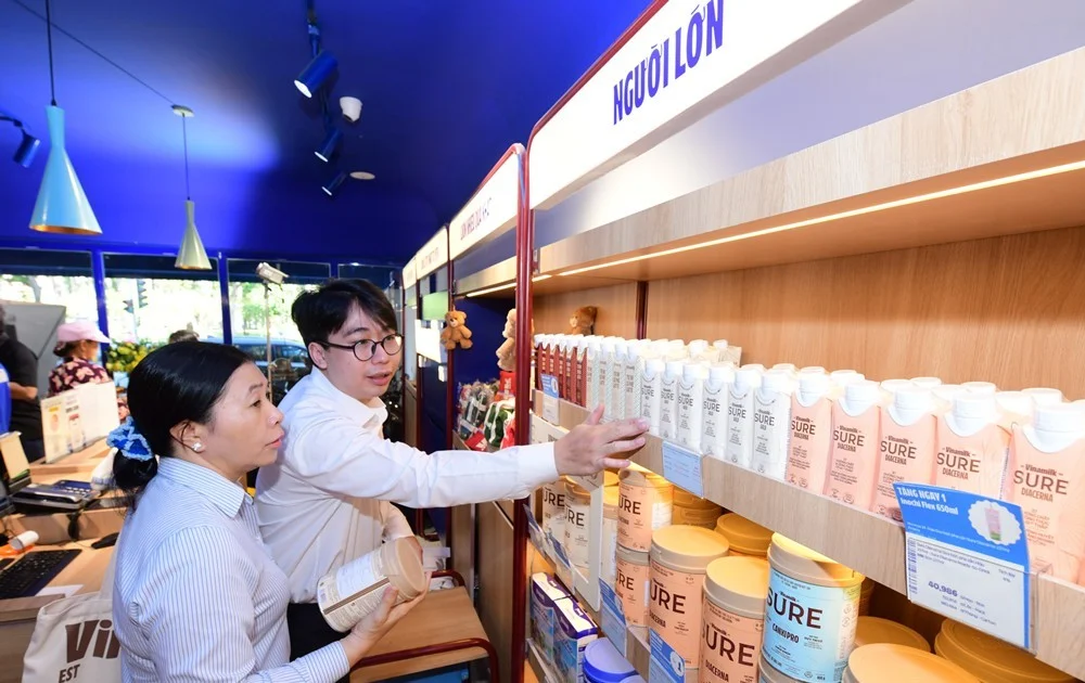 Vinamilk và chiến lược tái định vị thương hiệu: Nhìn từ lòng trung thành thế hệ 7X đến hành vi chi tiêu chủ động cho sức khỏe