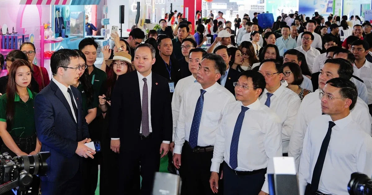Từ hệ sinh thái VPBank nhìn về chiến lược lợi thế cạnh tranh dựa trên liên kết nội bộ