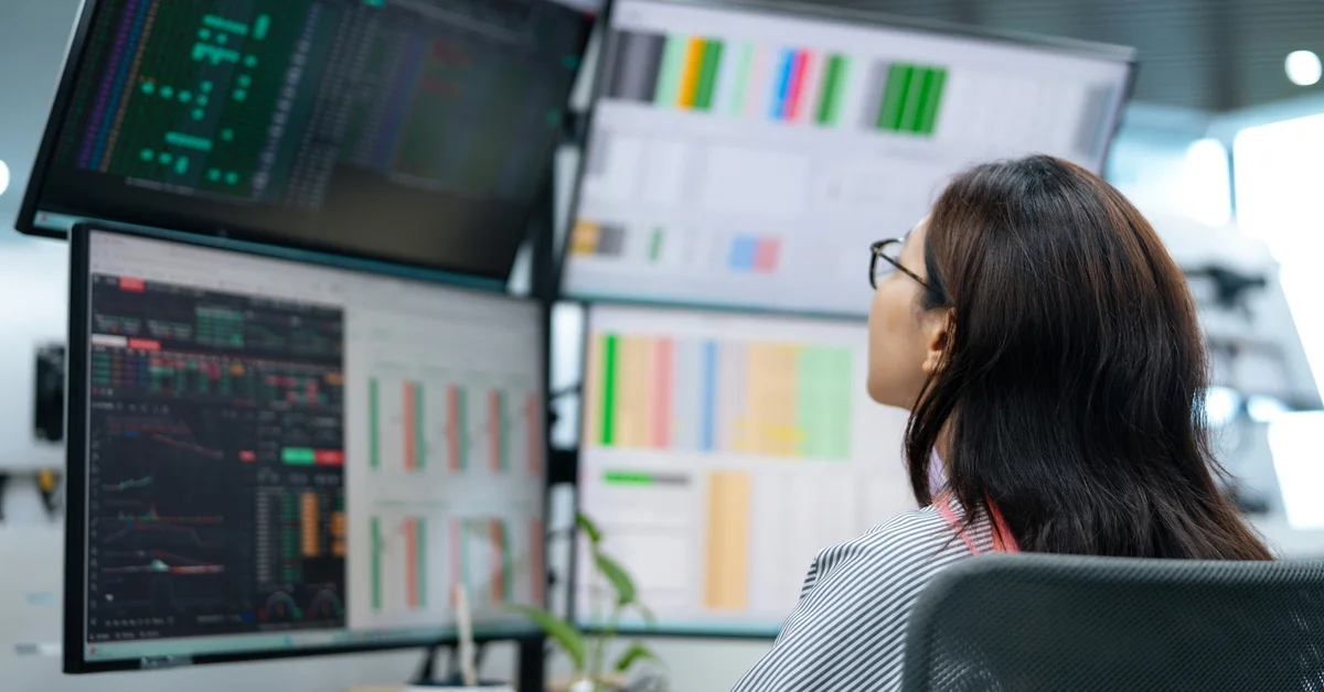 Dòng tiền hụt hơi: VN-Index lui về dưới 1.800 điểm – Từ cú sập kỹ thuật nhìn về áp lực thanh khoản