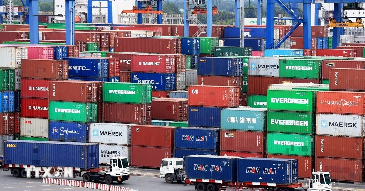 Xung đột thương mại tái định hình chuỗi cung ứng: Việt Nam và Mexico thành 'nước kết nối'