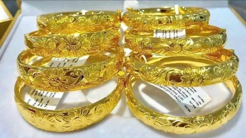 Giá vàng ngày 17/6: SJC neo 151,8 triệu đồng/lượng – Vàng thế giới chạm đỉnh 5 ngày nhờ kỳ vọng Fed hạ nhiệt