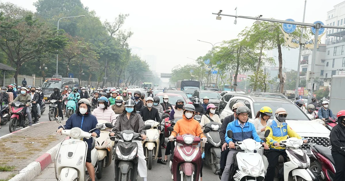 Hà Nội cấm xe máy xăng không đạt chuẩn trong vành đai 1 từ 2028: Lộ trình, tác động đến vận tải và chi phí năng lượng