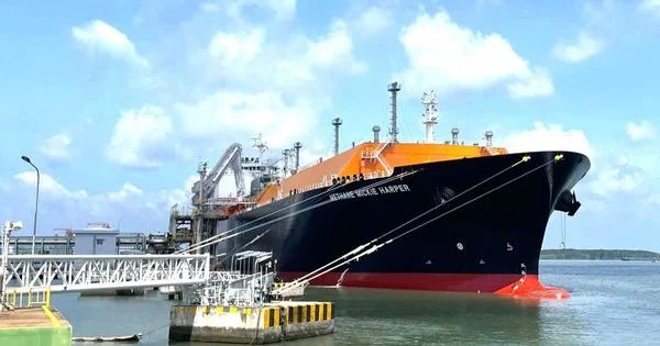PV GAS nhập khẩu gần 120.000 tấn LNG và LPG: Bài toán an ninh năng lượng và dòng tiền hàng hóa tháng cao điểm