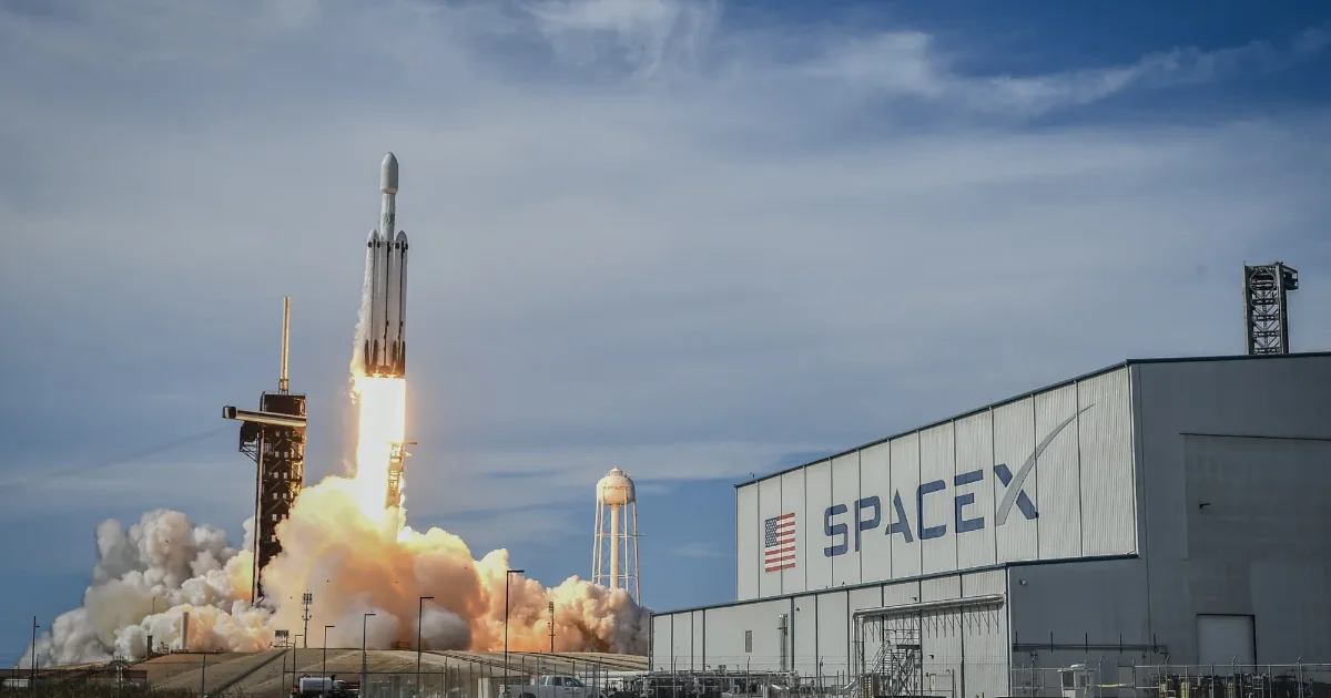 Dự báo Goldman Sachs: Doanh thu AI của SpaceX tăng gấp 100 lần – Bài toán định giá và áp lực cạnh tranh
