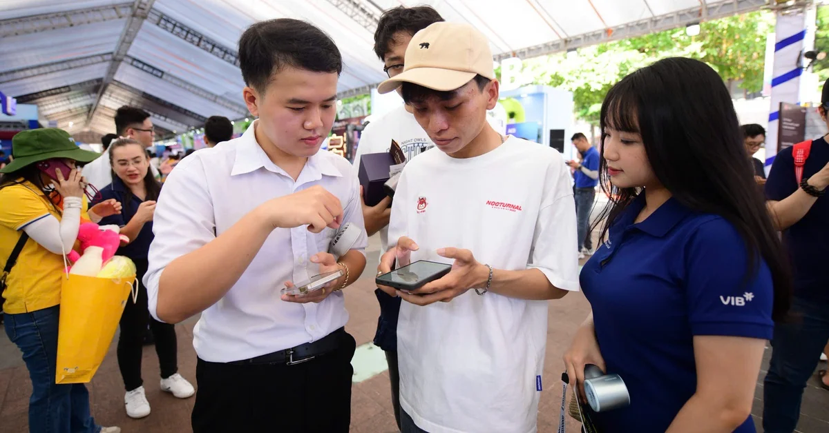 Từ mô hình thẻ tín dụng tự quyết hạng của VIB: Tín hiệu mới về cá nhân hóa dòng tiền tiêu dùng