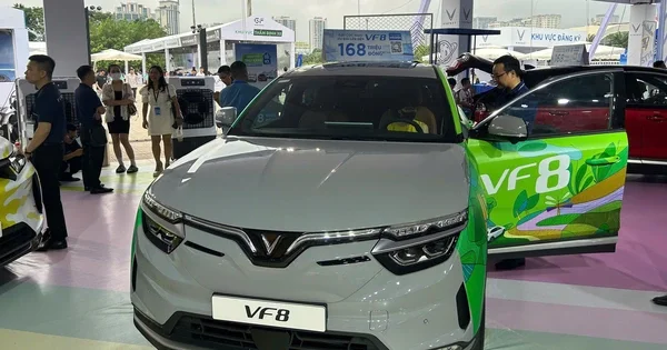 Gia hạn miễn lệ phí trước bạ xe điện đến 2030: Tác động đến dòng tiền tiêu dùng và chuỗi giá trị ngành ô tô