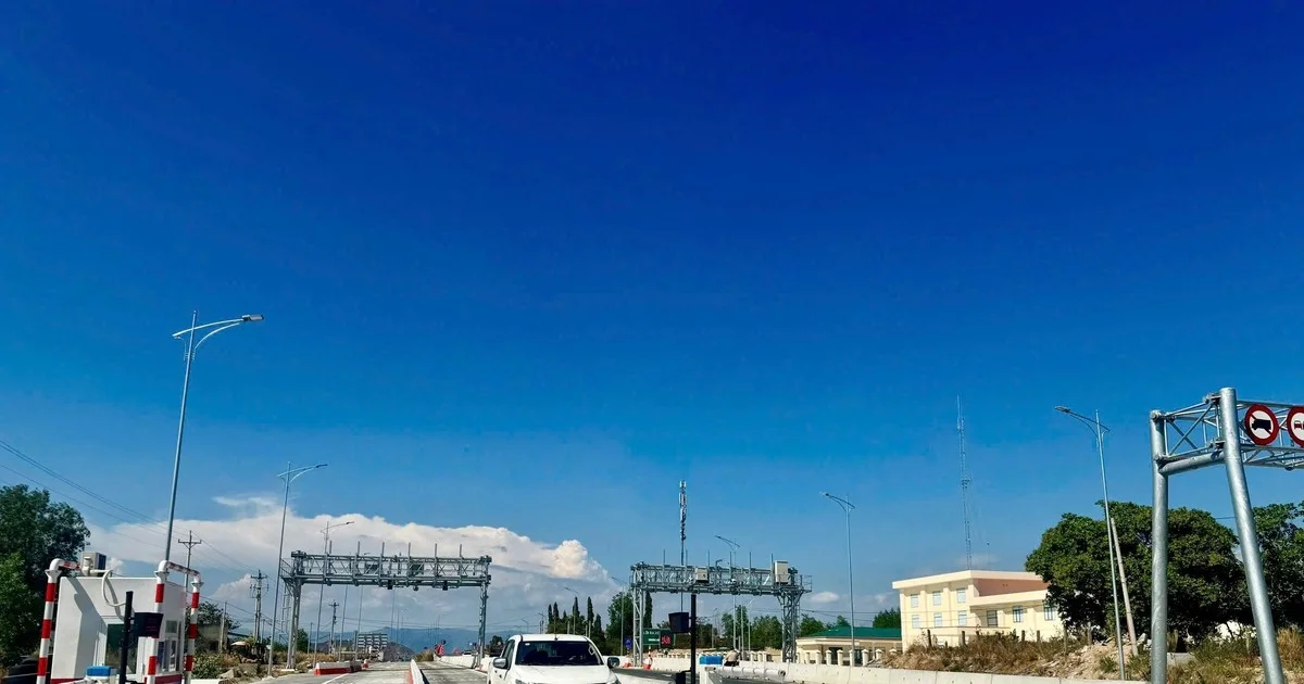 Lộ trình thu phí 12 đoạn cao tốc Bắc-Nam: Tín hiệu dòng tiền từ hạ tầng giao thông và áp lực chi phí vận tải