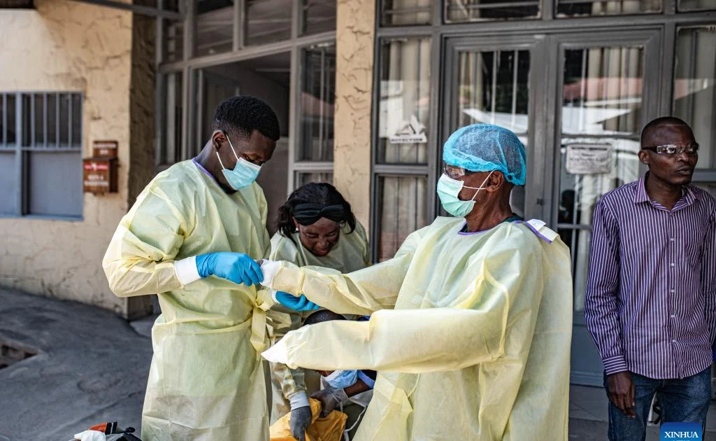 Lệnh hạn chế đi lại do Ebola: Tác động đến dòng chảy du lịch và kinh tế trước thềm FIFA World Cup 2026